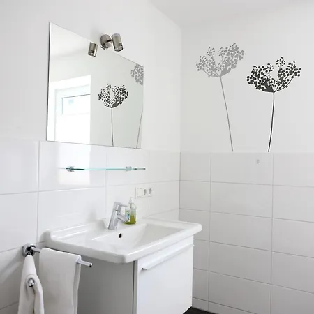 Brandenburger Strasse 5a - W15 아파트 *